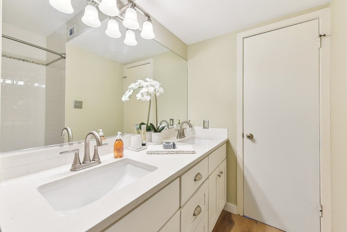 7801 Shoal Creek Boulevard 224 , Austin, TX, 78757 | 9307557 | Realty Texas LLC