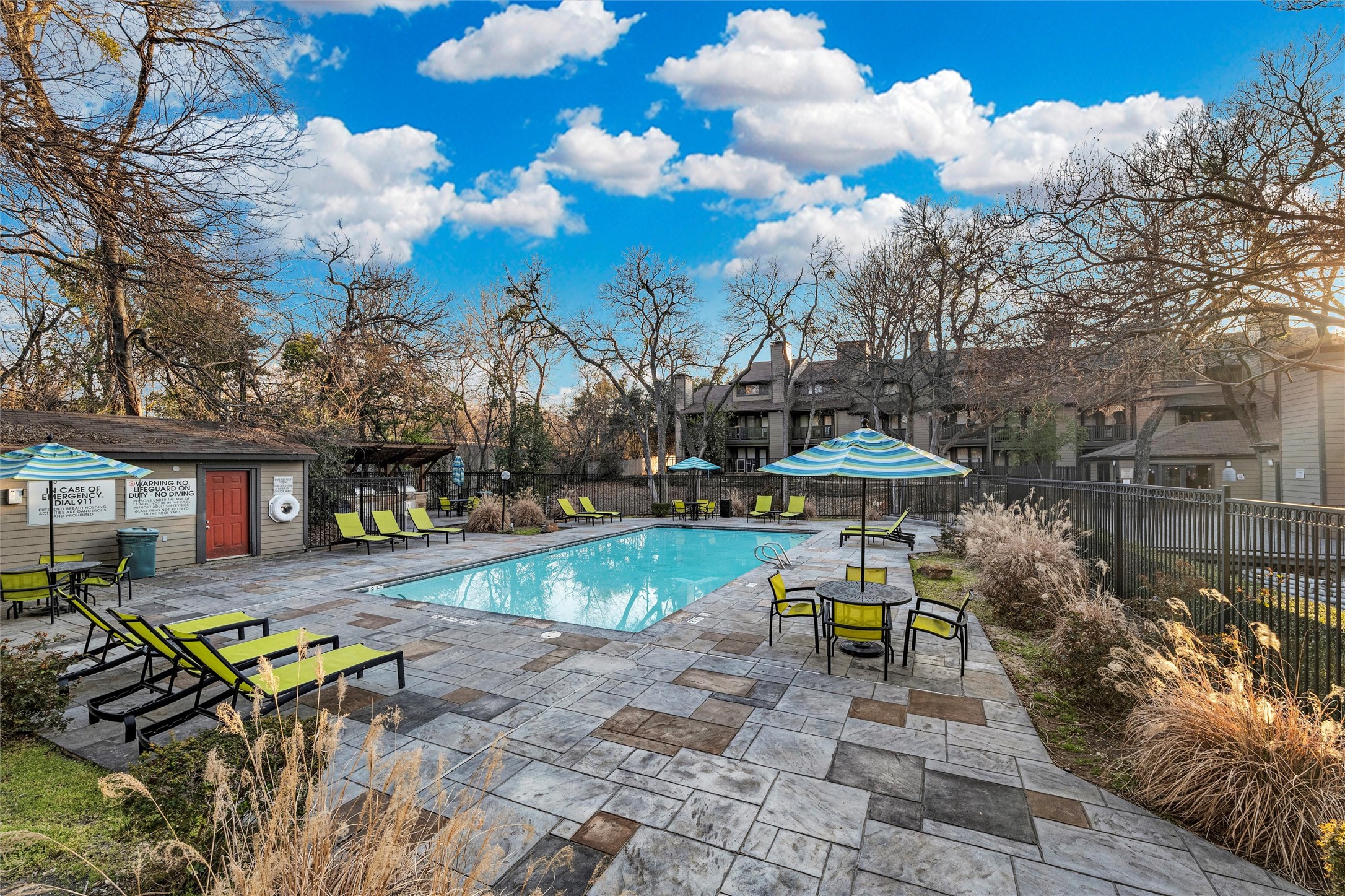 9910 Royal Lane 706 , Dallas, TX, 75231 | 20859353 | Realty Texas LLC