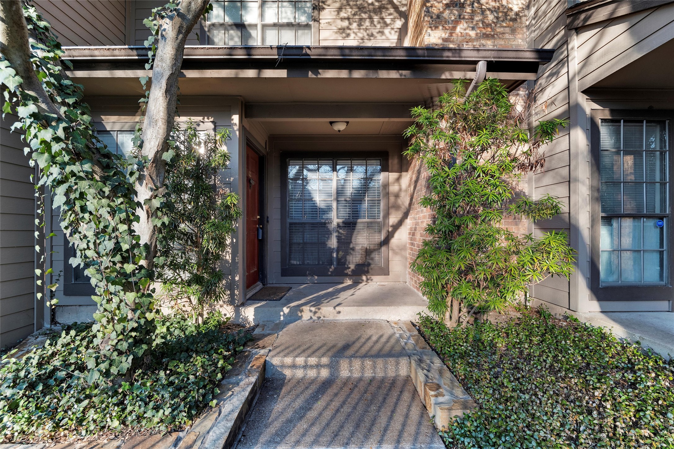 9910 Royal Lane 706 , Dallas, TX, 75231 | 20859353 | Realty Texas LLC