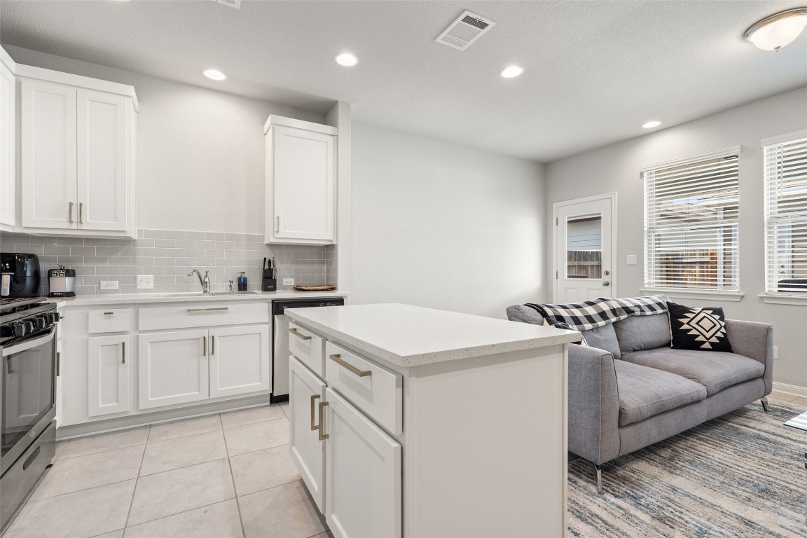 2036 Arendale Drive , Leander, TX, 78641 | 6021528 | Realty Texas LLC