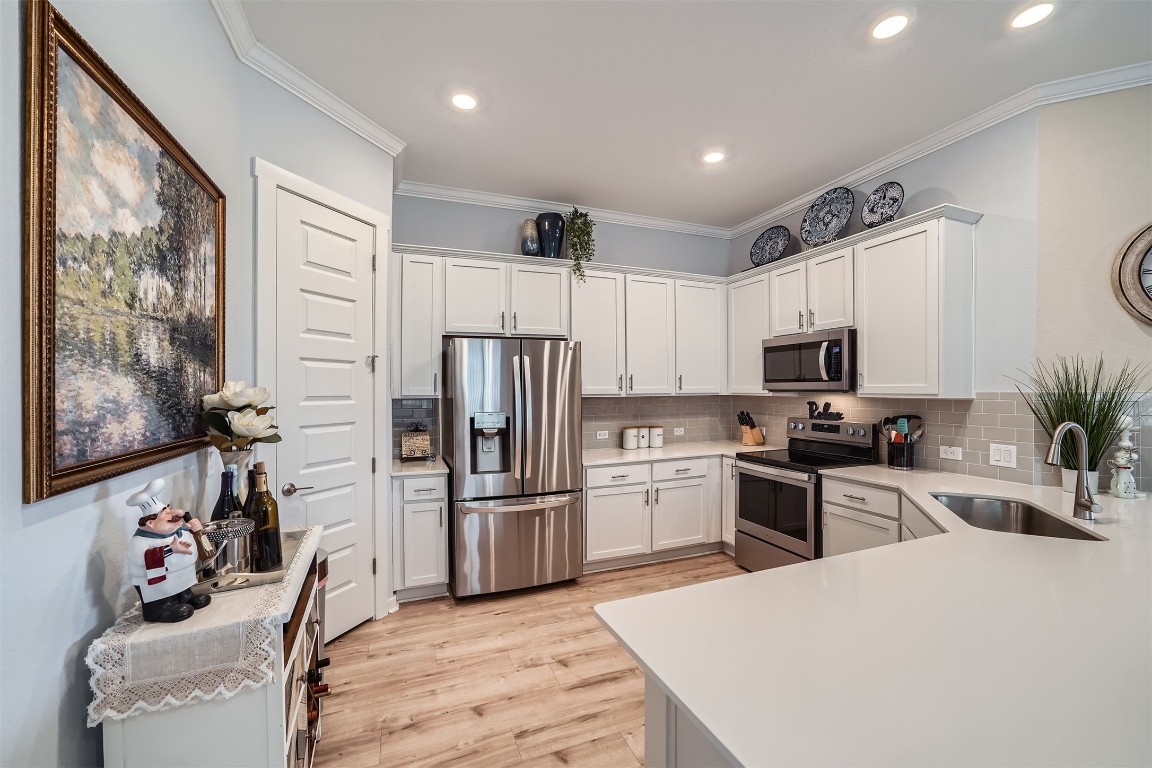 221 Peace Pipe Way , Georgetown, TX, 78628 | 7035340 | Realty Texas LLC