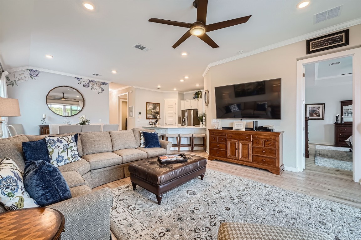 221 Peace Pipe Way , Georgetown, TX, 78628 | 7035340 | Realty Texas LLC
