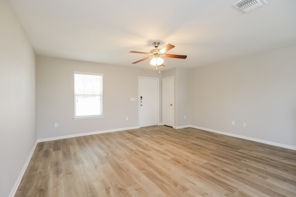 120 Leon River Loop , Hutto, TX, 78634 | 2934811 | Realty Texas LLC