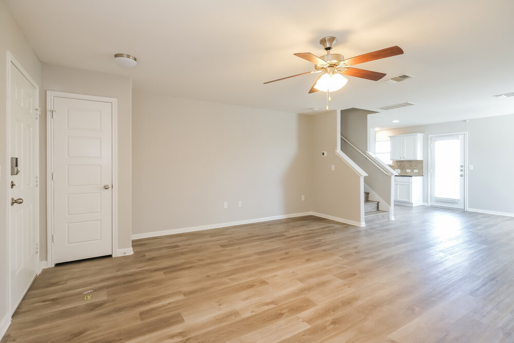 120 Leon River Loop , Hutto, TX, 78634 | 2934811 | Realty Texas LLC