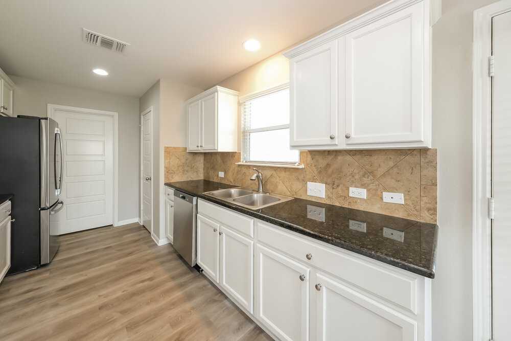 120 Leon River Loop , Hutto, TX, 78634 | 2934811 | Realty Texas LLC