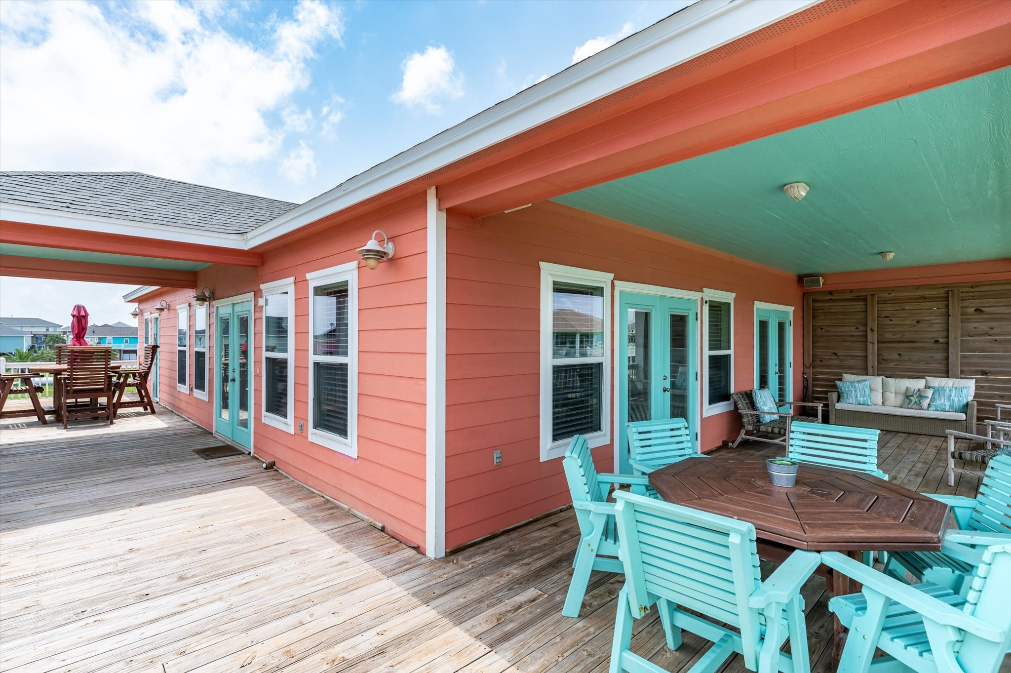 809 Westview , Crystal Beach, TX, 77650 | 10593298 | Realty Texas LLC