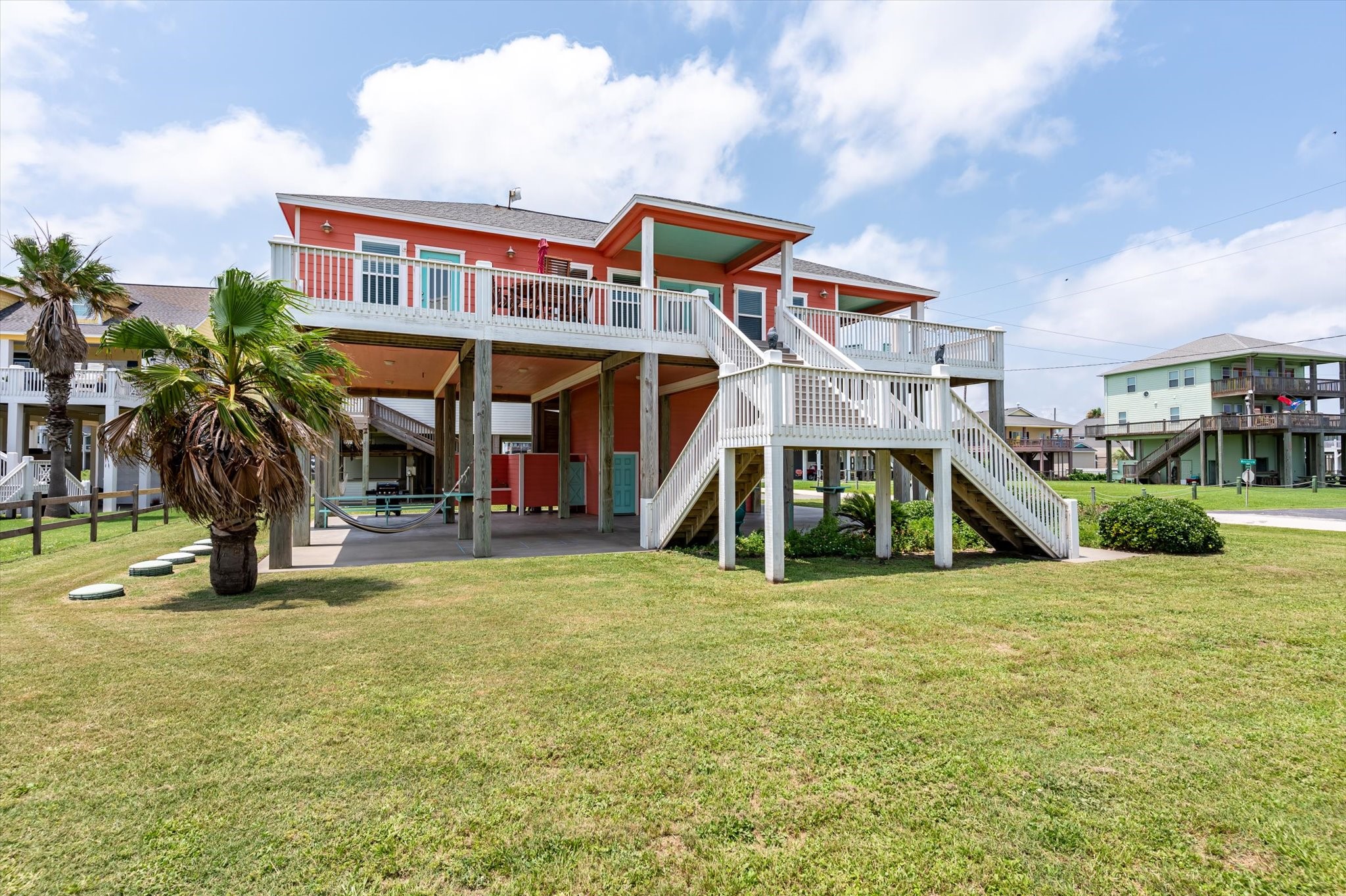809 Westview , Crystal Beach, TX, 77650 | 10593298 | Realty Texas LLC