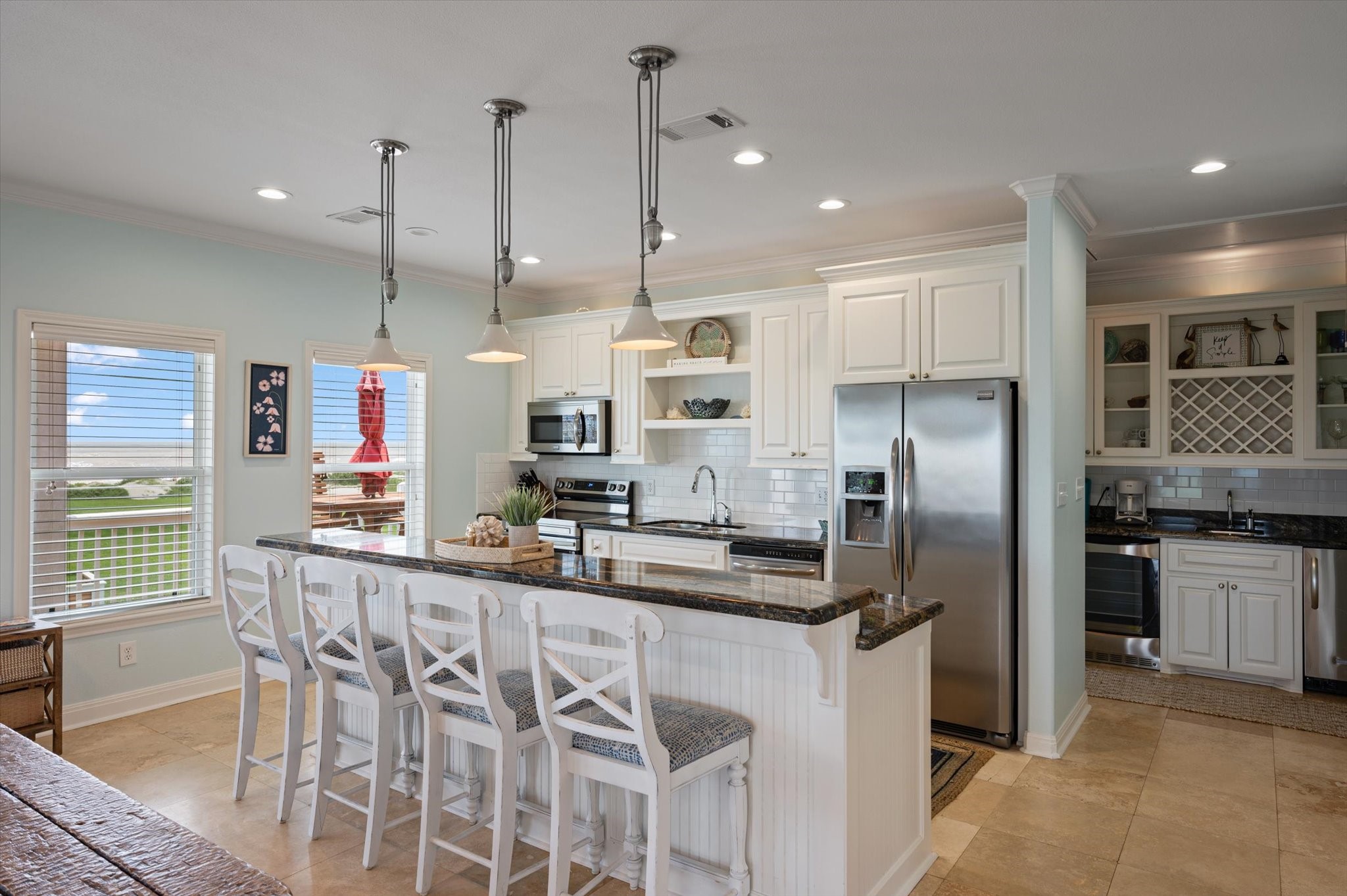 809 Westview , Crystal Beach, TX, 77650 | 10593298 | Realty Texas LLC