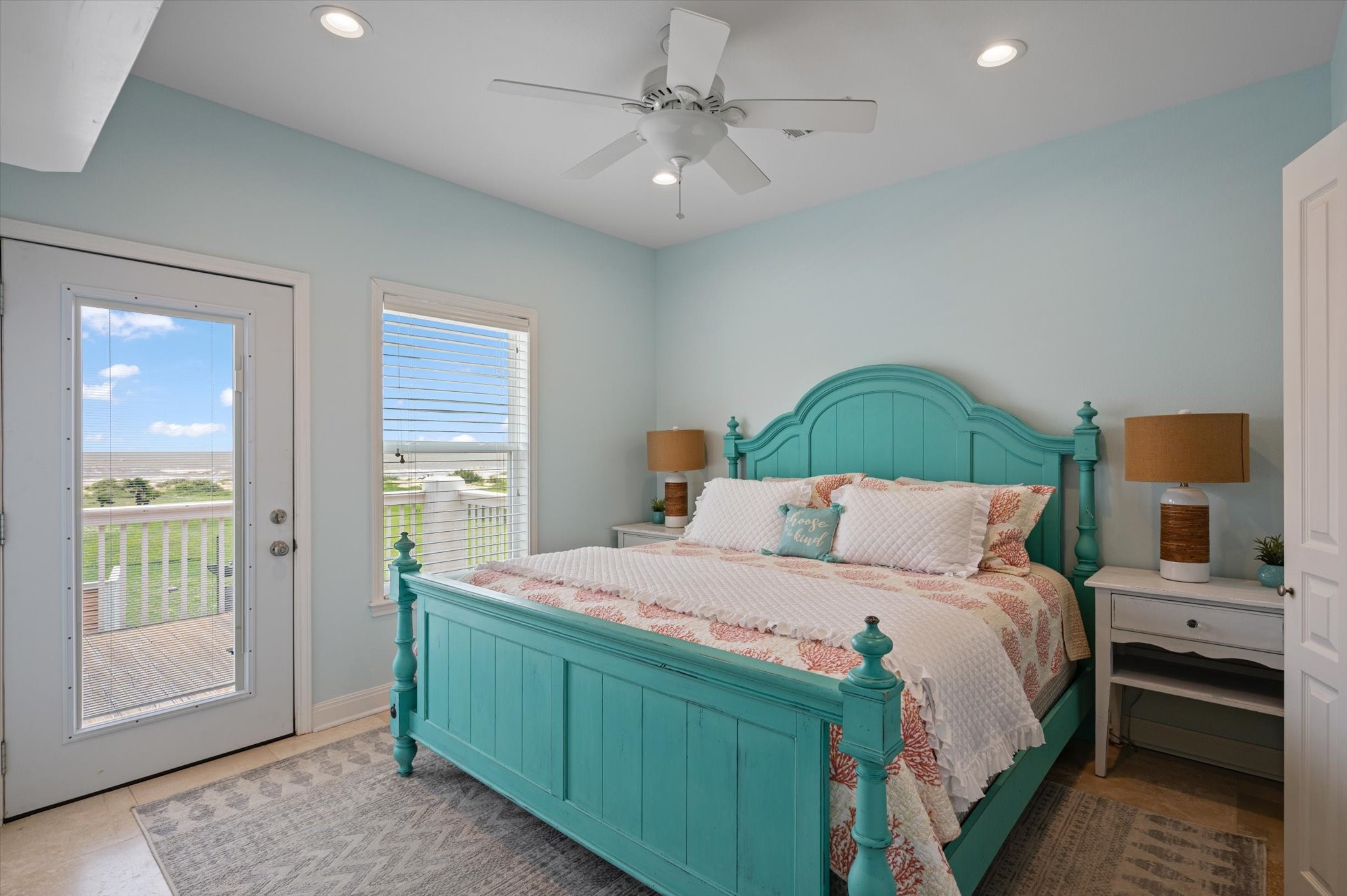 809 Westview , Crystal Beach, TX, 77650 | 10593298 | Realty Texas LLC