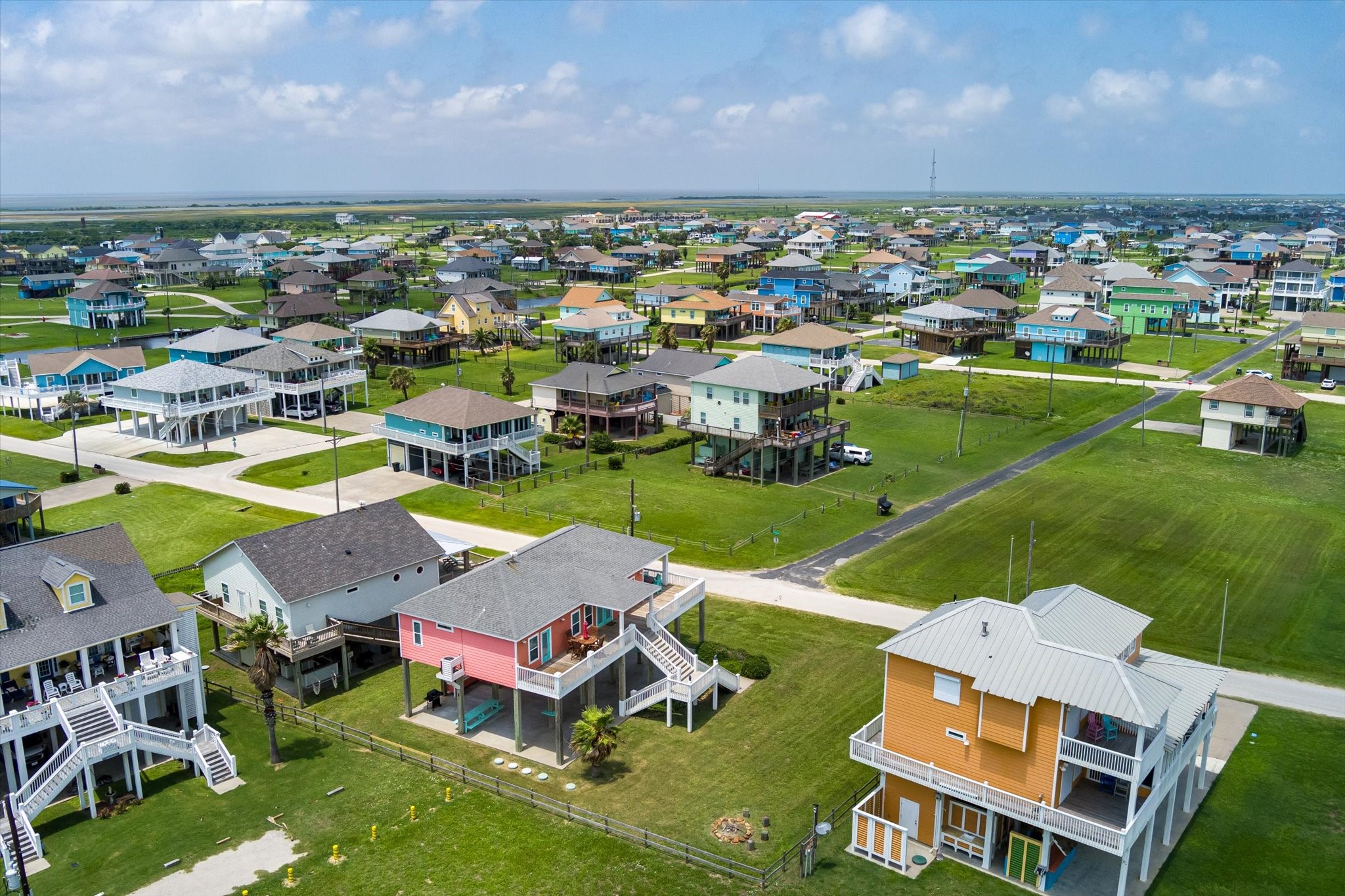 809 Westview , Crystal Beach, TX, 77650 | 10593298 | Realty Texas LLC