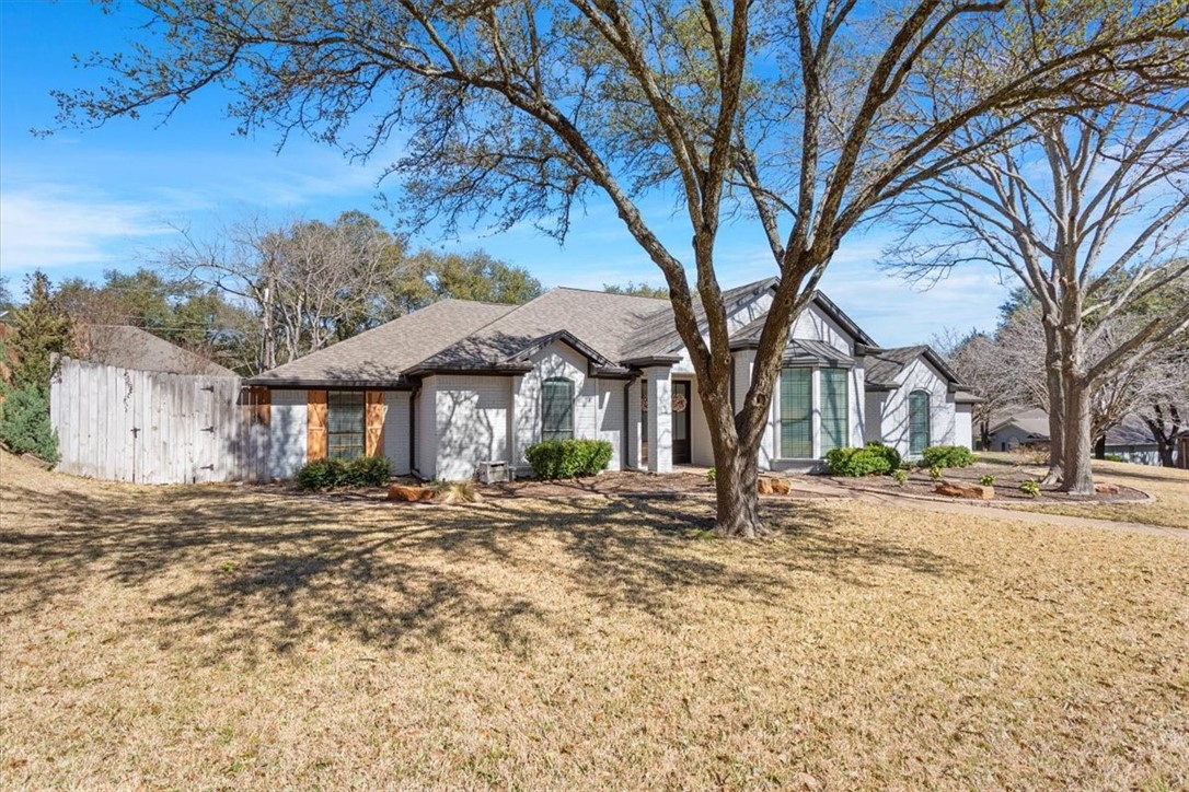 11001 Westwood Drive , Woodway, TX, 76712 | 228692 | Realty Texas LLC