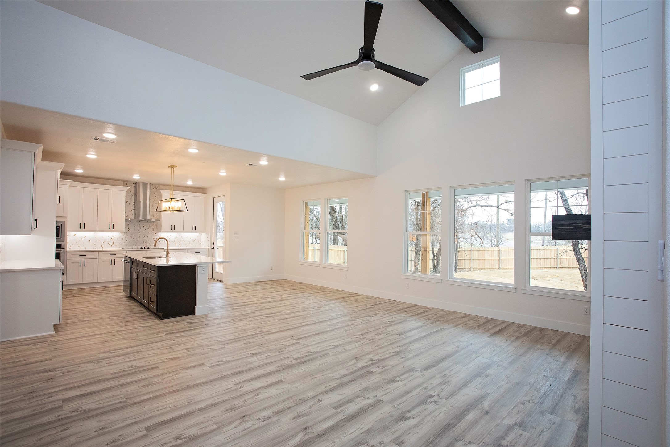 1503 Cross Oaks Court , Graham, TX, 76450 | 20862271 | Realty Texas LLC
