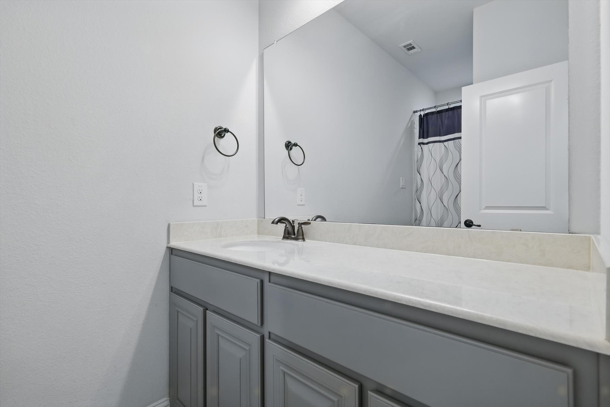 900 Boardwalk Way , Argyle, TX, 76226 | 20863275 | Realty Texas LLC