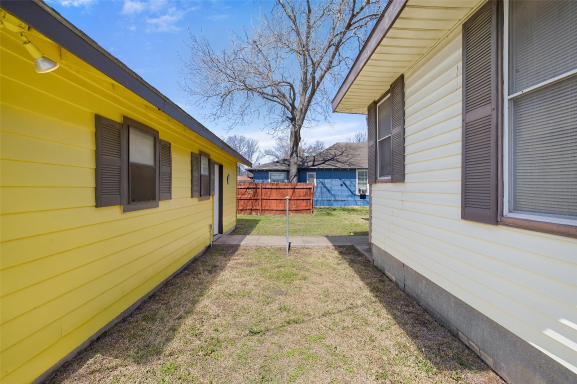303 Vernon Street , Taylor, TX, 76574 | 3575853 | Realty Texas LLC