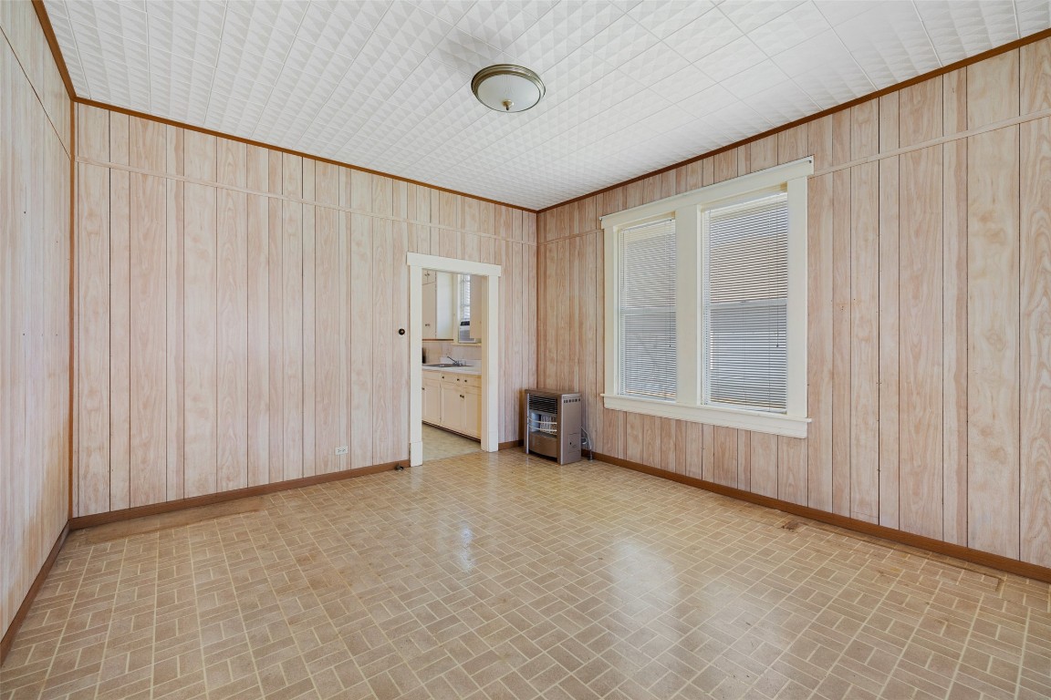 303 Vernon Street , Taylor, TX, 76574 | 3575853 | Realty Texas LLC