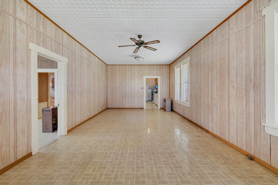 303 Vernon Street , Taylor, TX, 76574 | 3575853 | Realty Texas LLC