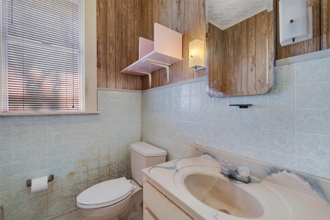 303 Vernon Street , Taylor, TX, 76574 | 3575853 | Realty Texas LLC