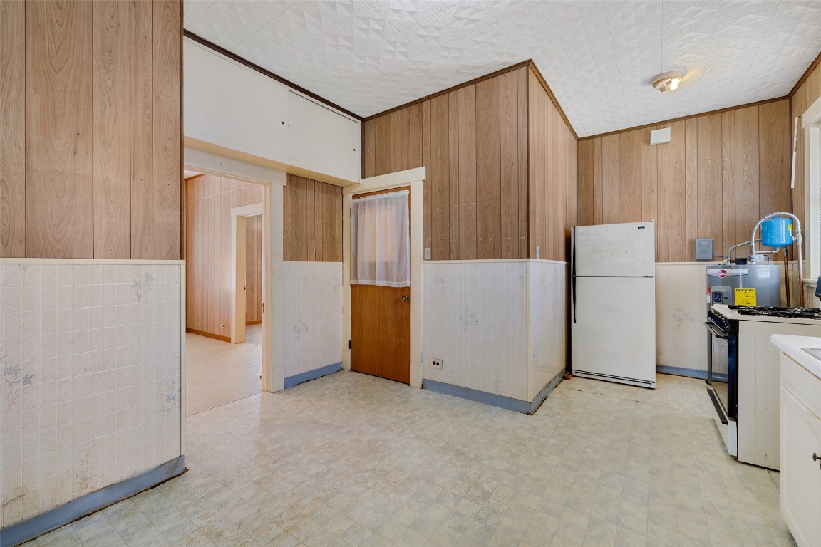 303 Vernon Street , Taylor, TX, 76574 | 3575853 | Realty Texas LLC