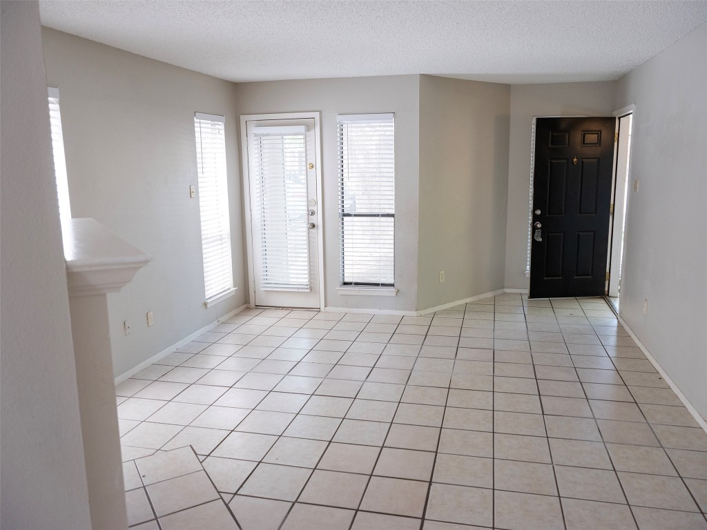 1903 W Loop B , Austin, TX, 78758 | 3523152 | Realty Texas LLC