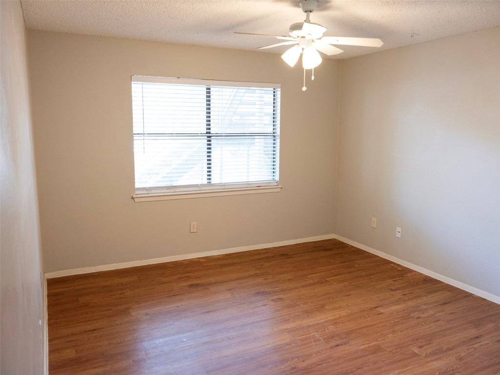 1903 W Loop B , Austin, TX, 78758 | 3523152 | Realty Texas LLC