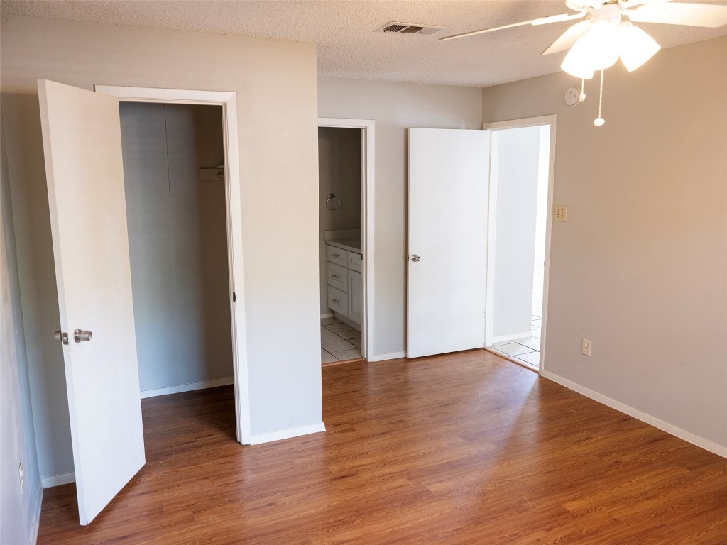 1903 W Loop B , Austin, TX, 78758 | 3523152 | Realty Texas LLC