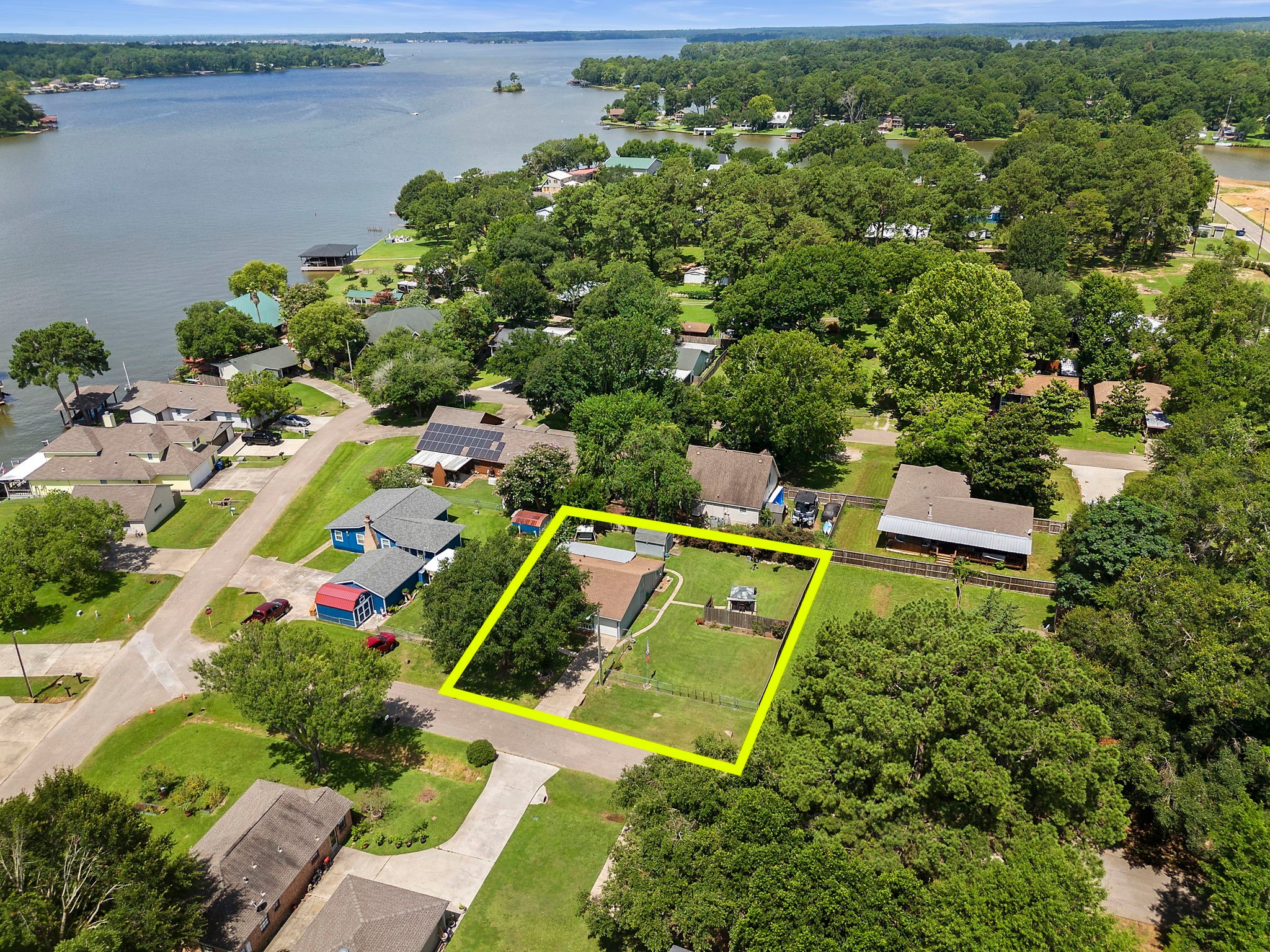 15236 Starboard Drive , Willis, TX, 77318 | 60501483 | Realty Texas LLC
