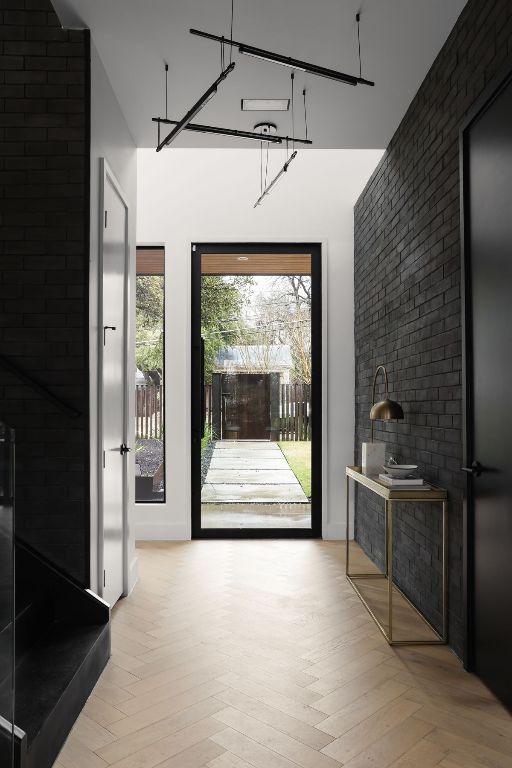 1704 Newton Street , Austin, TX, 78704 | 2550478 | Realty Texas LLC