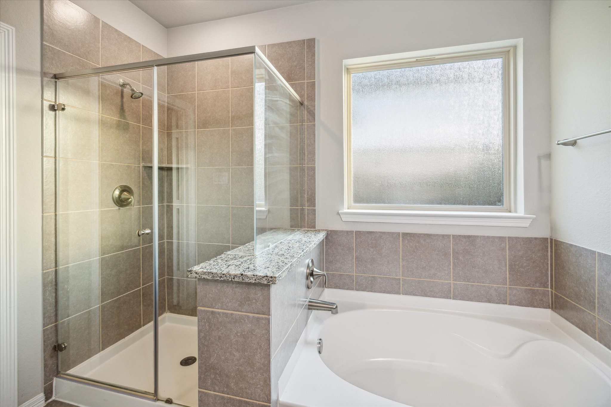 2013 Brookmont Drive , Conroe, TX, 77301 | 14631757 | Realty Texas LLC