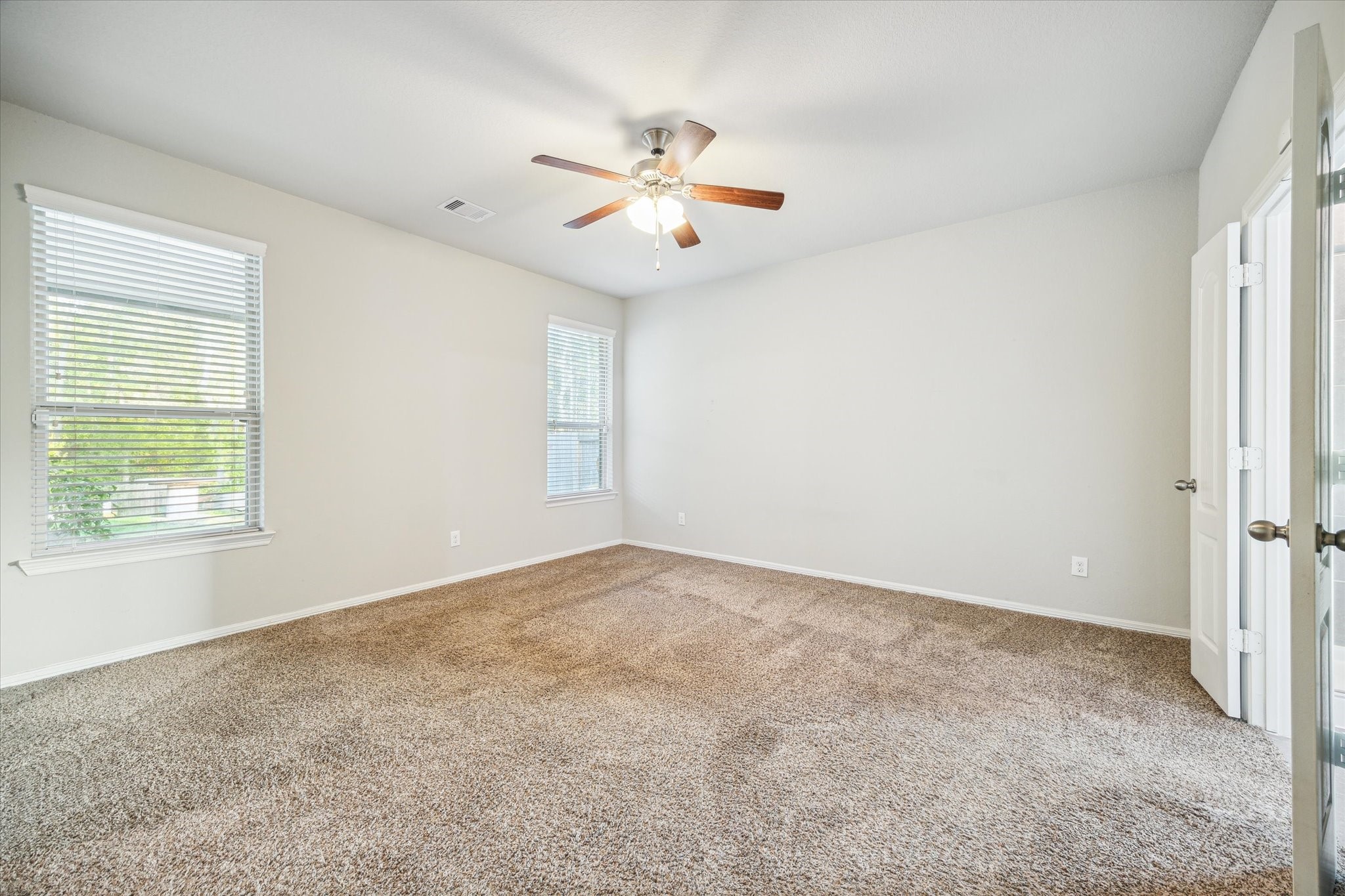 2013 Brookmont Drive , Conroe, TX, 77301 | 14631757 | Realty Texas LLC