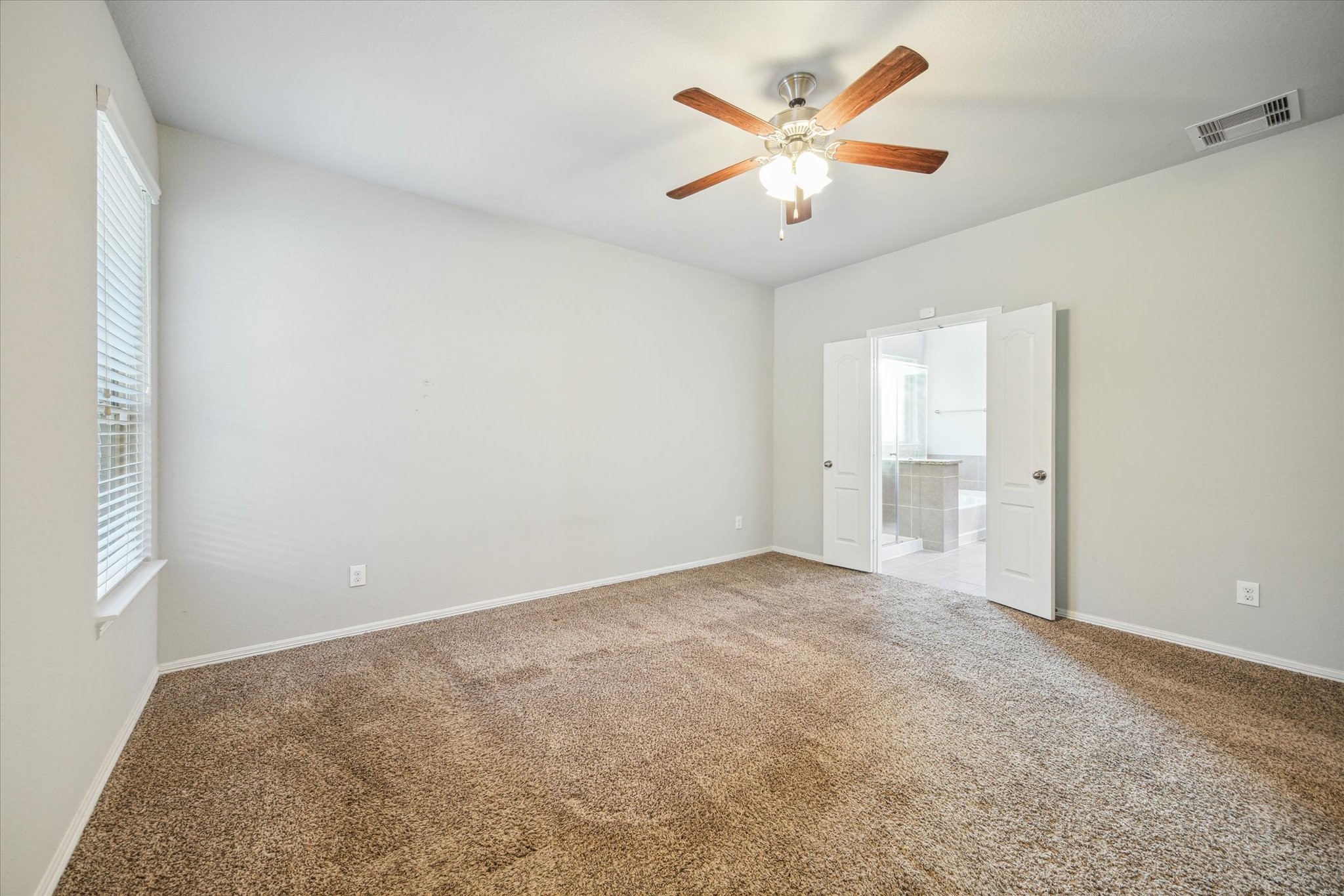 2013 Brookmont Drive , Conroe, TX, 77301 | 14631757 | Realty Texas LLC