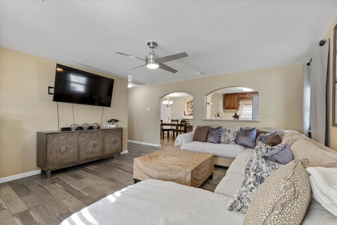 240 Riddle Road , Cedar Creek, TX, 78612 | 3468908 | Realty Texas LLC