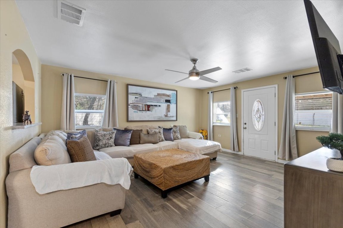 240 Riddle Road , Cedar Creek, TX, 78612 | 3468908 | Realty Texas LLC
