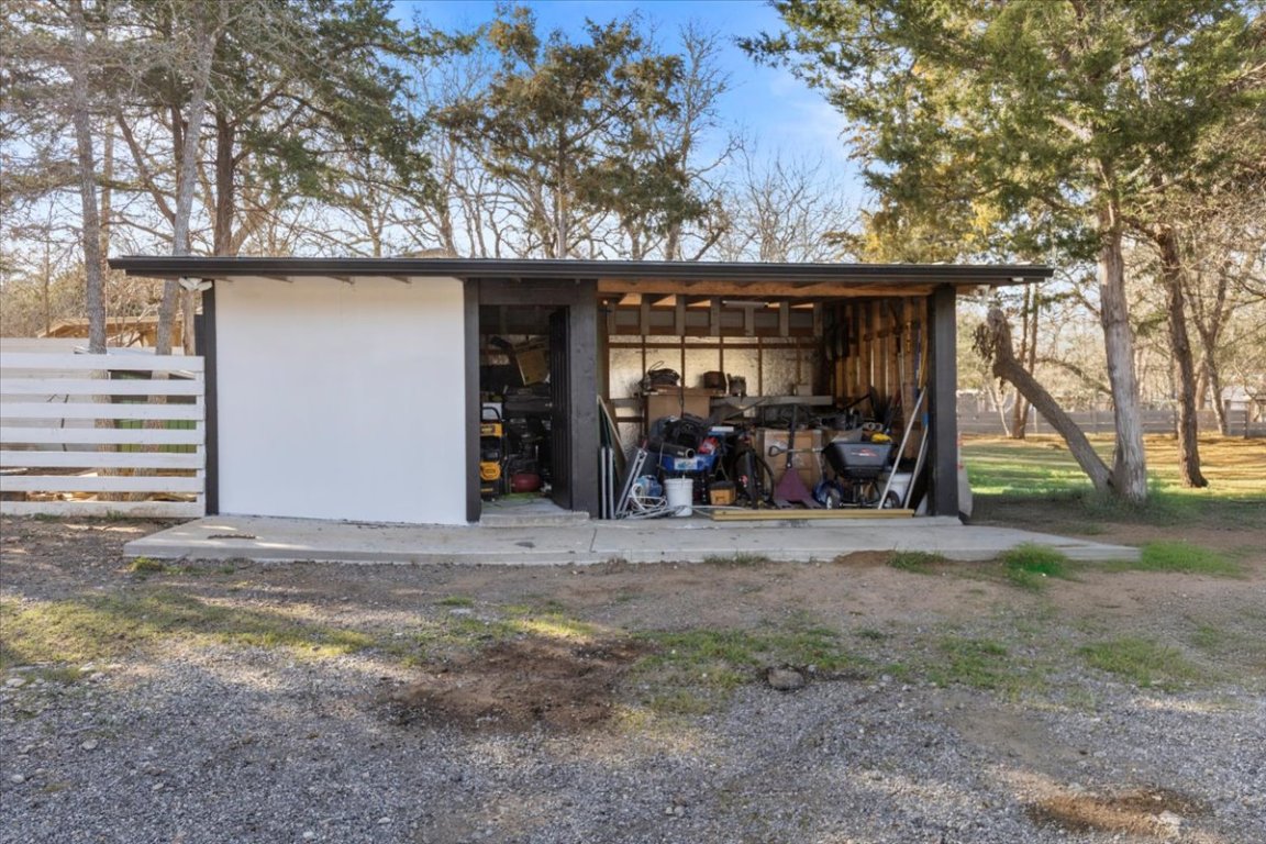 240 Riddle Road , Cedar Creek, TX, 78612 | 3468908 | Realty Texas LLC
