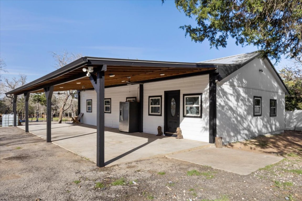 240 Riddle Road , Cedar Creek, TX, 78612 | 3468908 | Realty Texas LLC