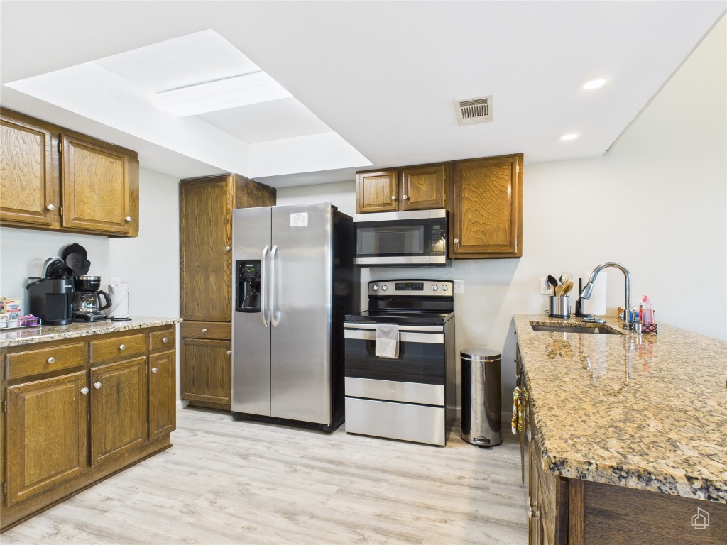 121 Comanche Point , Point Venture, TX, 78645 | 4530458 | Realty Texas LLC