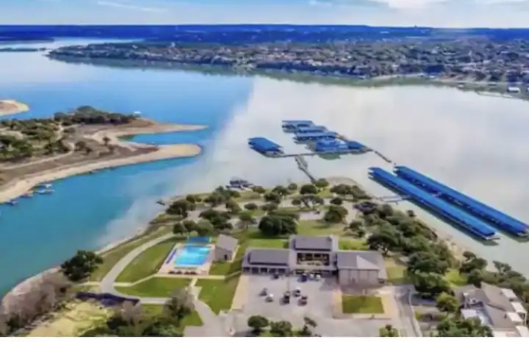 121 Comanche Point , Point Venture, TX, 78645 | 4530458 | Realty Texas LLC
