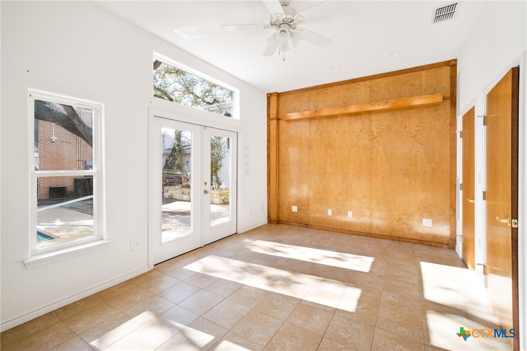 121 Scott Street , San Marcos, TX, 78666 | 572185 | Realty Texas LLC