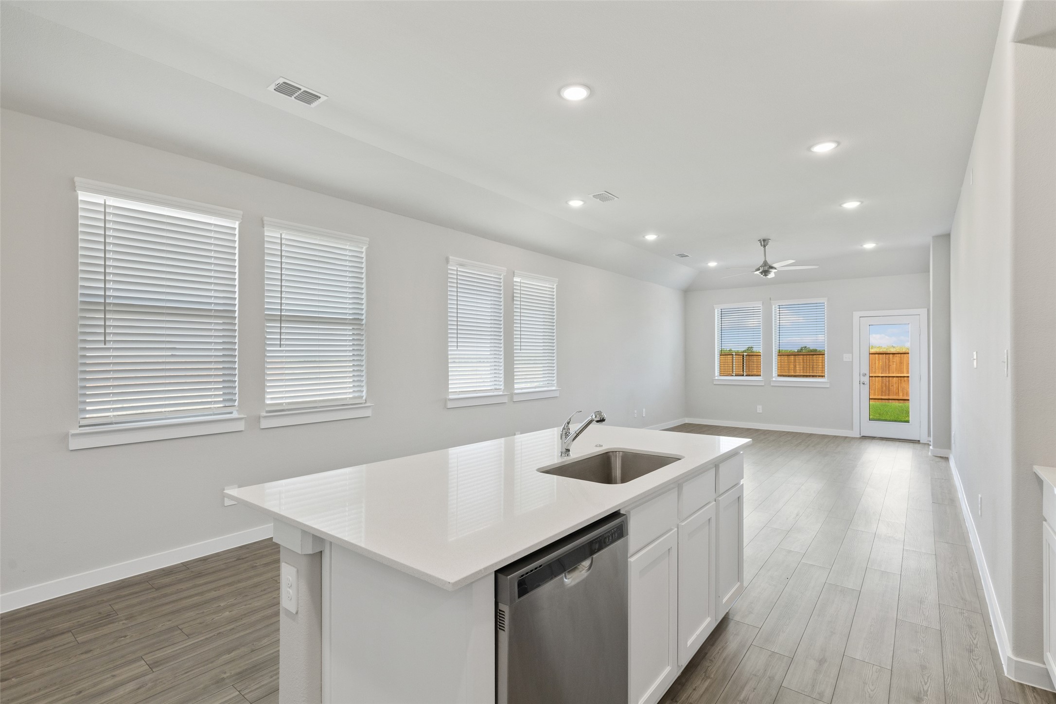 909 London Town Lane , McKinney, TX, 75071 | 20865076 | Realty Texas LLC