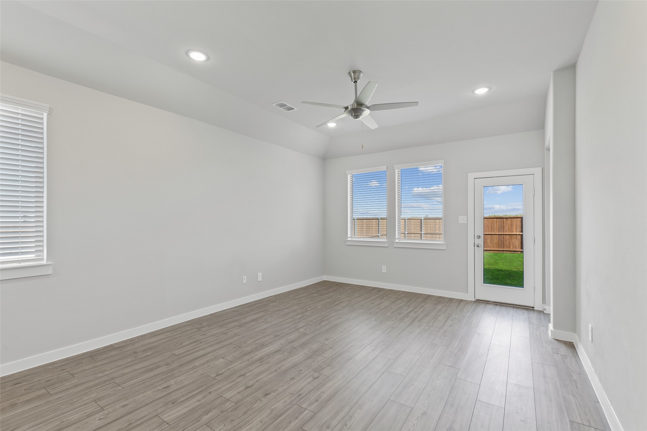 909 London Town Lane , McKinney, TX, 75071 | 20865076 | Realty Texas LLC