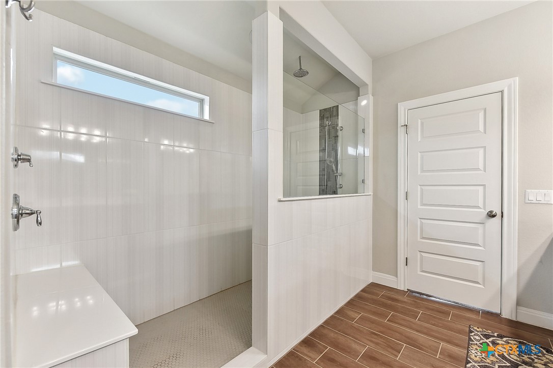 9906 Quercia Drive , Austin, TX, 78717 | 569560 | Realty Texas LLC