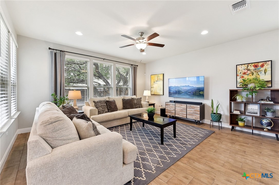 9906 Quercia Drive , Austin, TX, 78717 | 569560 | Realty Texas LLC
