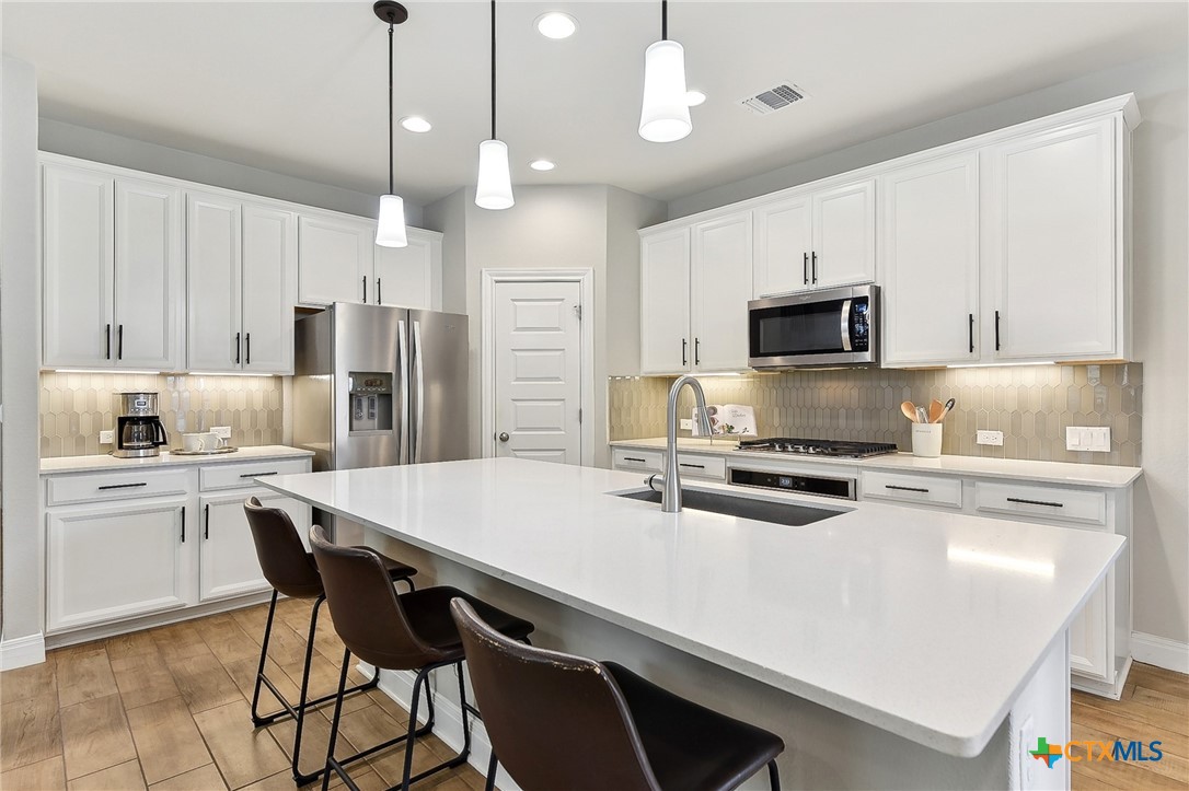 9906 Quercia Drive , Austin, TX, 78717 | 569560 | Realty Texas LLC