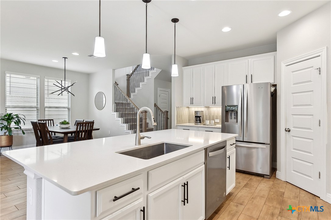 9906 Quercia Drive , Austin, TX, 78717 | 569560 | Realty Texas LLC
