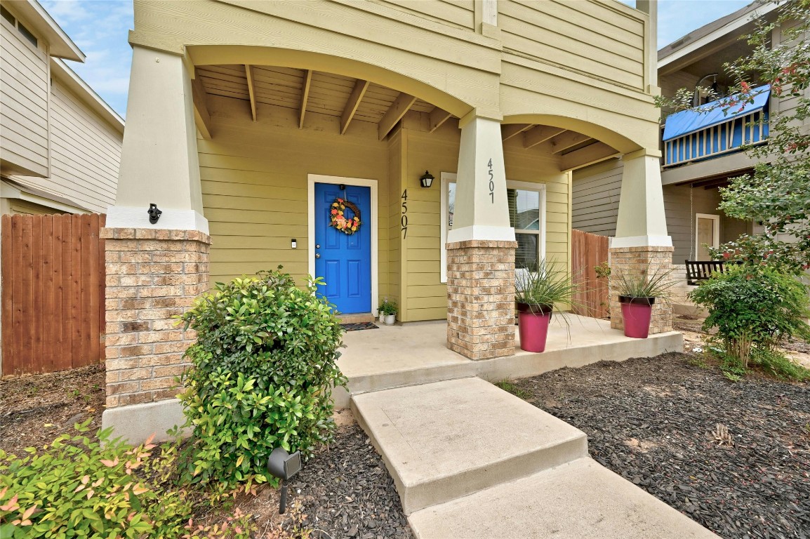 For Sale: 4507 E Esper Lane 300 Blog Image Banner