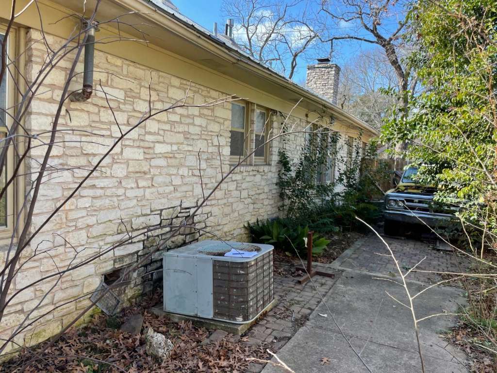 1605 S Austin Avenue , Georgetown, TX, 78626 | 2631314 | Realty Texas LLC