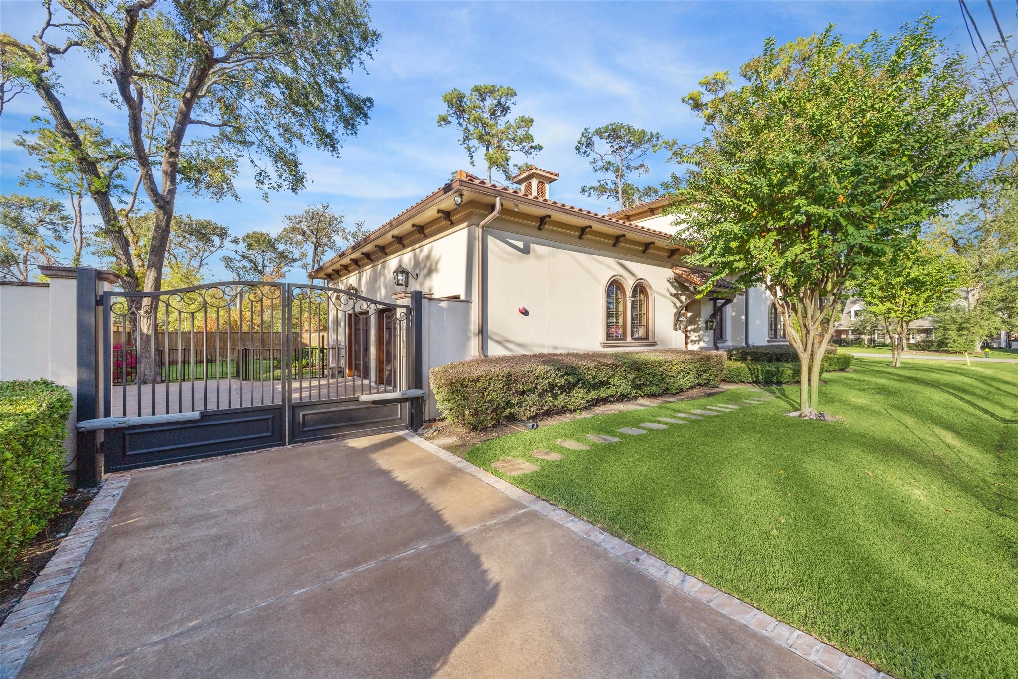 1303 Pine Chase Drive , Houston, TX, 77055 | 75464125 | Realty Texas LLC