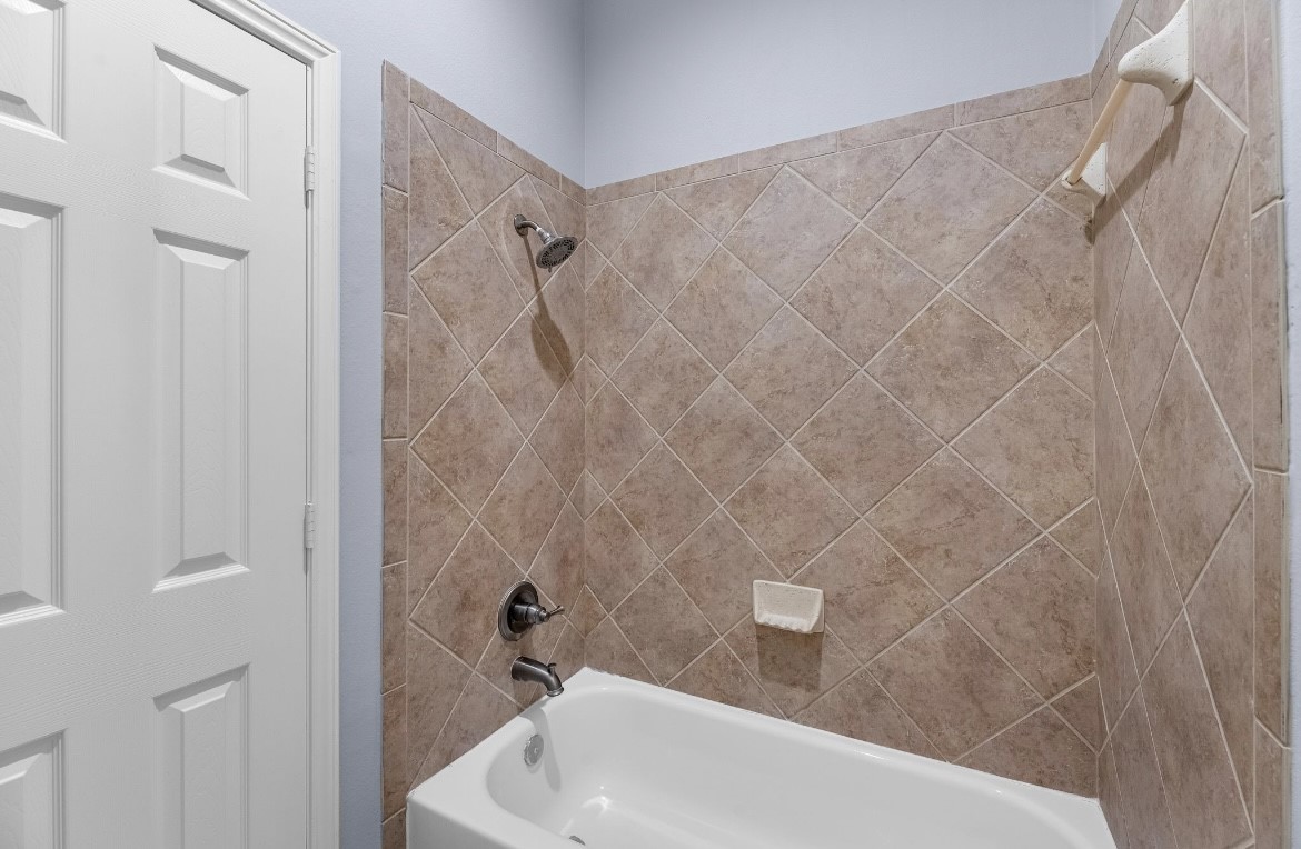 13703 Evening Wind Drive , Pearland, TX, 77584 | 41520606 | Realty Texas LLC