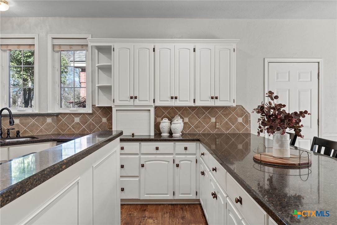 518 Riverwood Drive , Belton, TX, 76513 | 572264 | Realty Texas LLC
