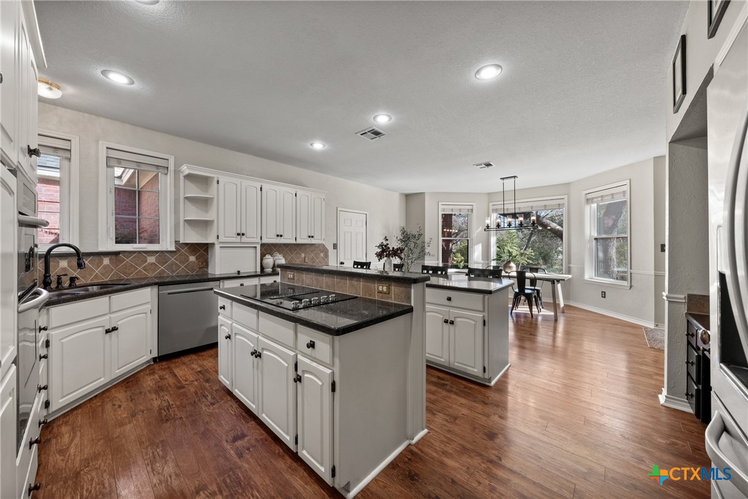 518 Riverwood Drive , Belton, TX, 76513 | 572264 | Realty Texas LLC