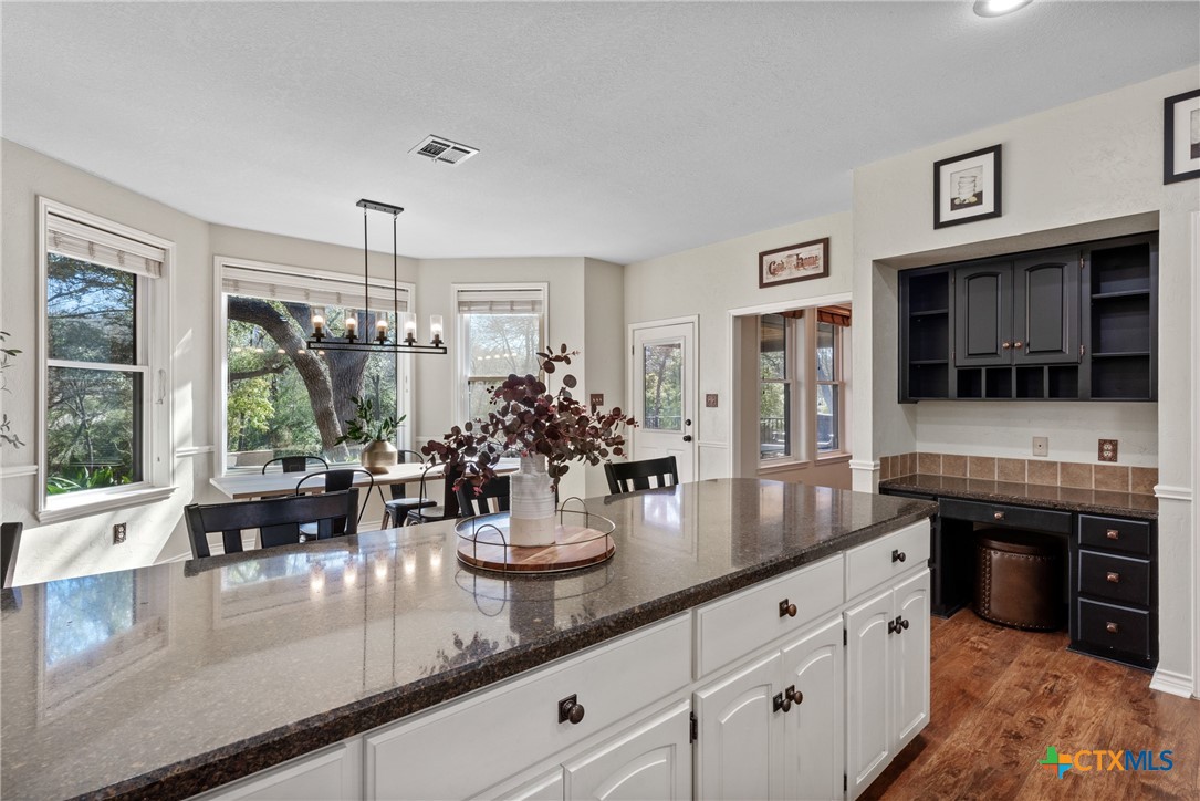 518 Riverwood Drive , Belton, TX, 76513 | 572264 | Realty Texas LLC